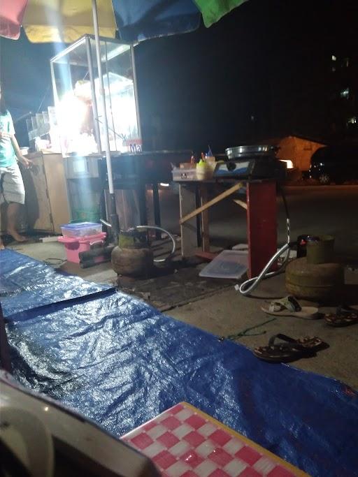 ANGKRINGAN JUS DAN MARTABK BAKSO BAKAR