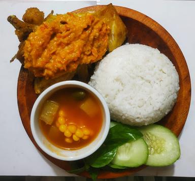 AYAM GEPREK SAMBAL CEKTA