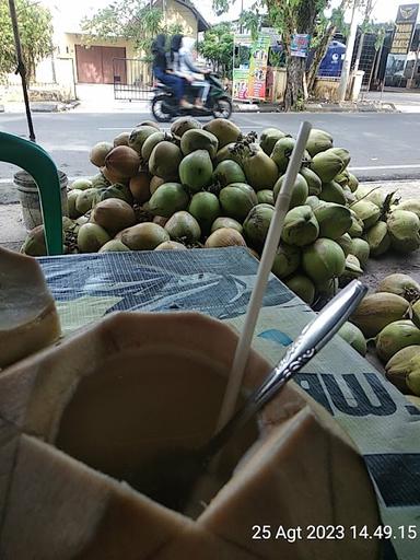 PECEL LELE BAGELEN (RUMAH HANTU)