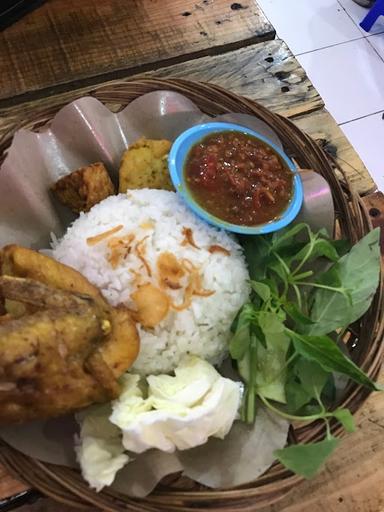 PECEL LELE DERMAGA SEAFOOD