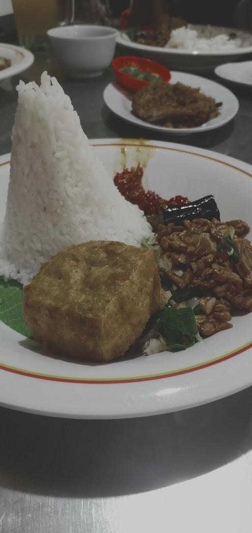 RUMAH MAKAN AYAM PENYET SURABAYA