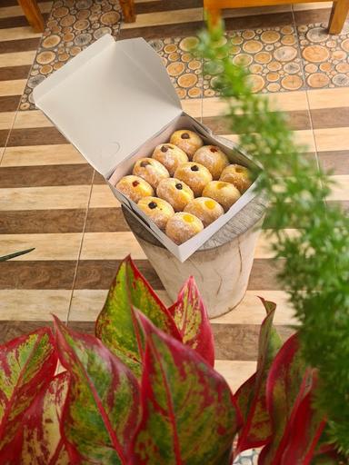 AYU DONAT