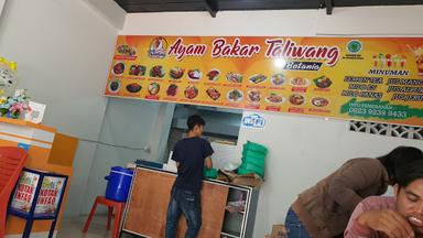 AYAM BAKAR TALIWANG BOTANIA