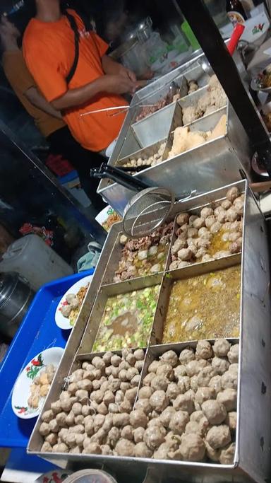 BAKSO SOLO MERDEKA