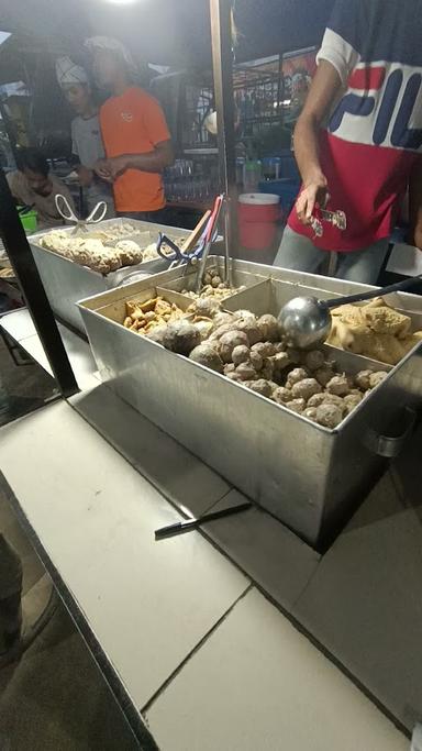 BAKSO SOLO MERDEKA