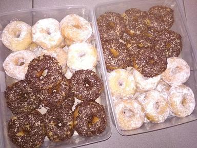 DONAT LEMBUT