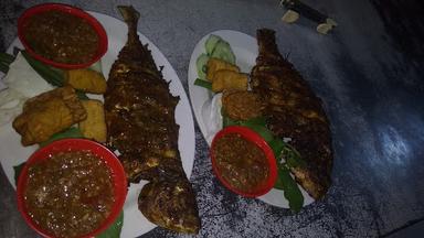 IKAN BAKAR MADU BAHARI