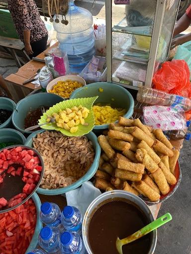 BUBUR AYAM KAMPUNG TINGGI