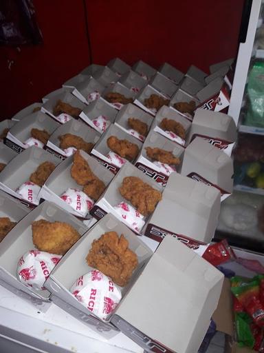 JFC JAYA FRIED CHICKEN AYANI