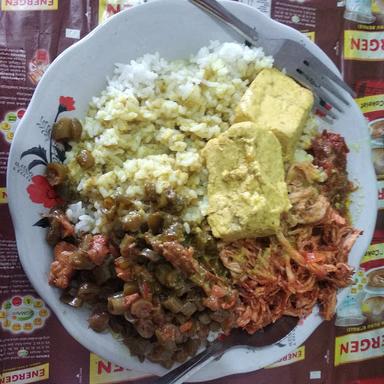 WARRUNG GUDEG JOGJA