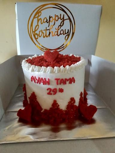 WAWA CAKE & TART