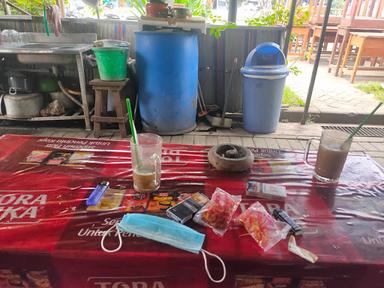 WARUNG POJOK