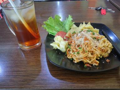 MIE BLEDEK BULULAWANG