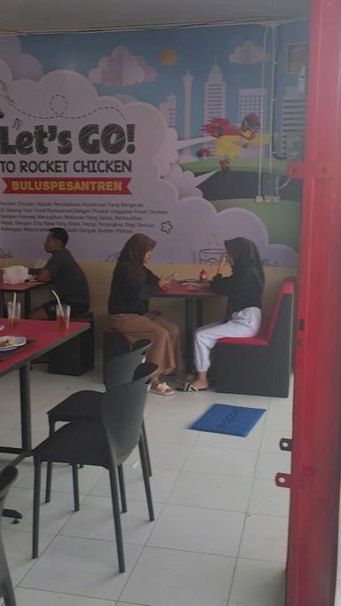 ROCKET CHICKEN BULUSPESANTREN