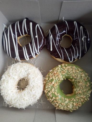 YUMMY DONAT