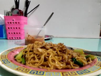 MIE AYAM GORENG