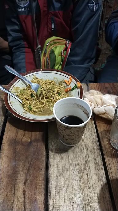 KEDAI KOPI GIRAS