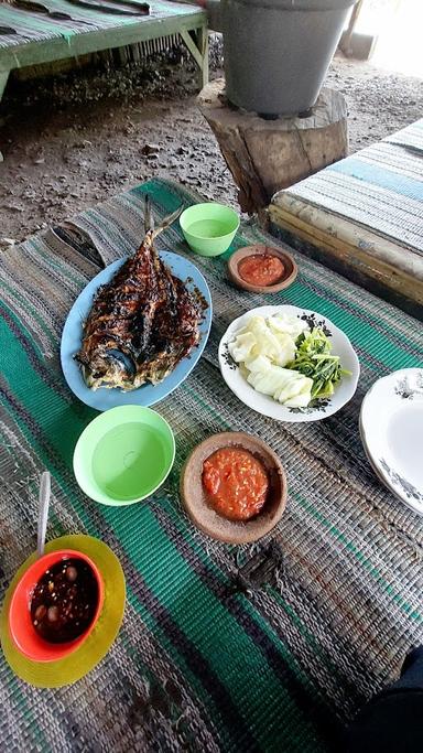 IKAN BAKAR PAK UNTUNG