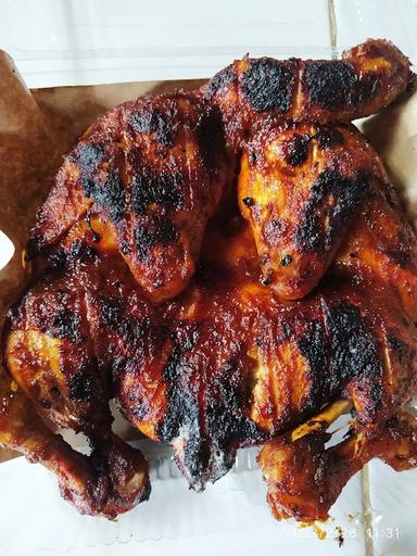 AYAM BAKAR MAMA ABING