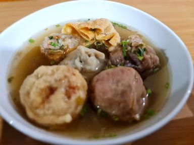 DONAT MADU & BAKSO MALANG MANDEEP CIWANGI