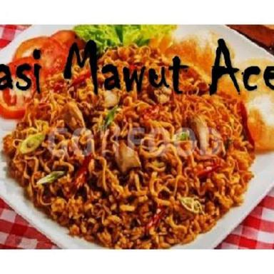 NASI GORENG & MAWUT DEN TOMMI