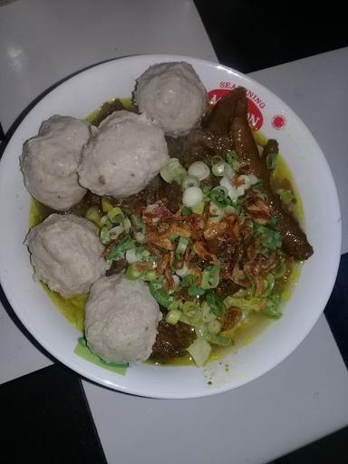 BAKSO & MIE AYAM BANG KODIR