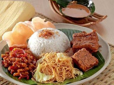 WARKOP NASI UDUK SORE