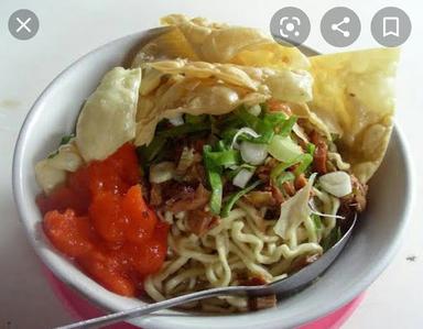 MIE AYAM SELERA