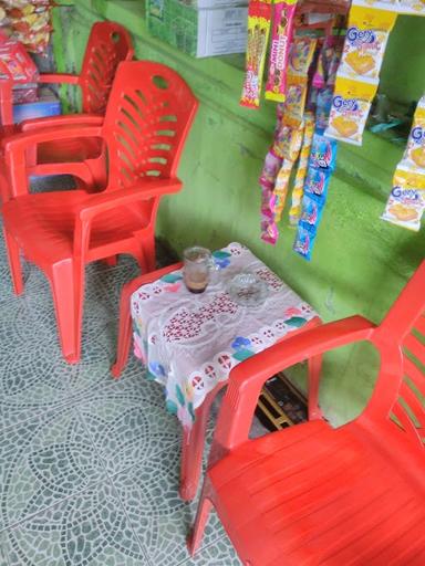 CAFE SPUZEL , WARUNG SEBLAK DAN SPAGETHI