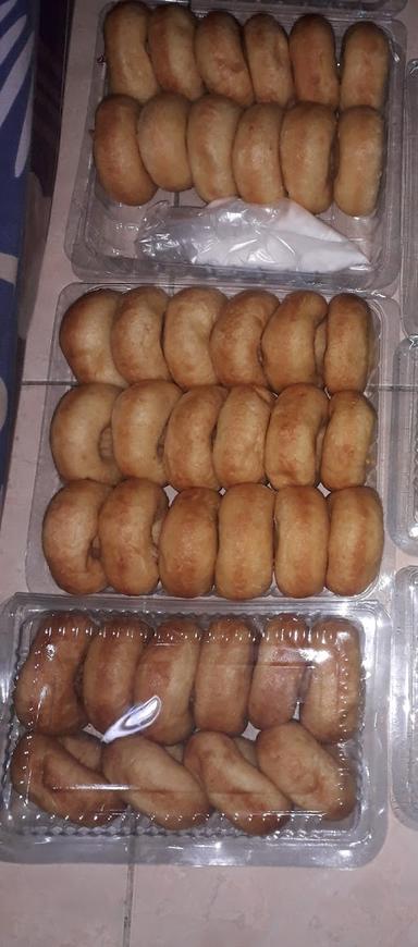 DONAT KENTANG UNA