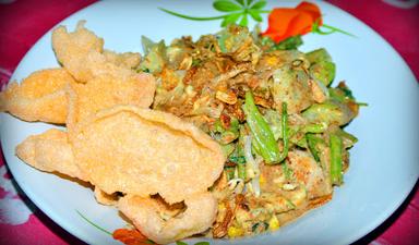 GADO-GADO BANDUNG