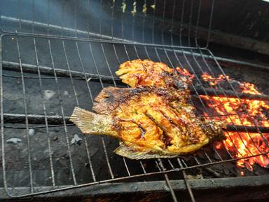 RM. CAHAYA BARU SEAFOOD