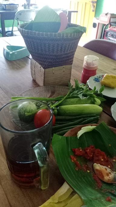 SAYUR ASEM MADASIH CAMPAKA