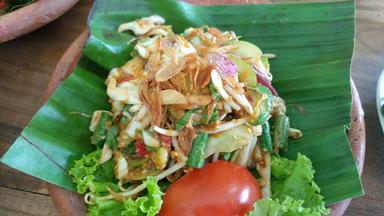 SAYUR ASEM MADASIH CAMPAKA