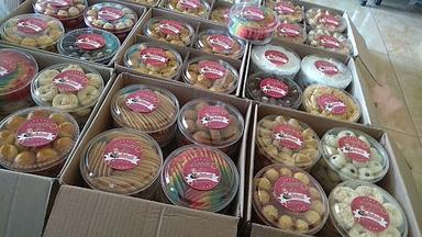 AZIZAH COOKIES(P.SLAMET)