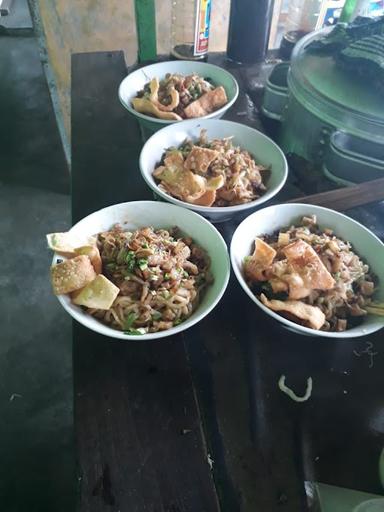 MIE CAK YOSIS