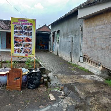 BAKSO AND JUICE AURA ANGGITA