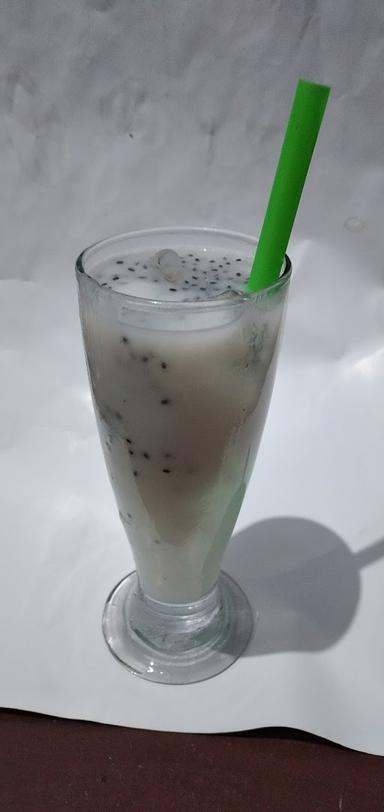 BEDO ROSO ( ES CAMPUR RUMPUT LAUT ES OYEN ES MANADO ES SIRSAK SUSU SELASIH ES TELER ES BUAH)