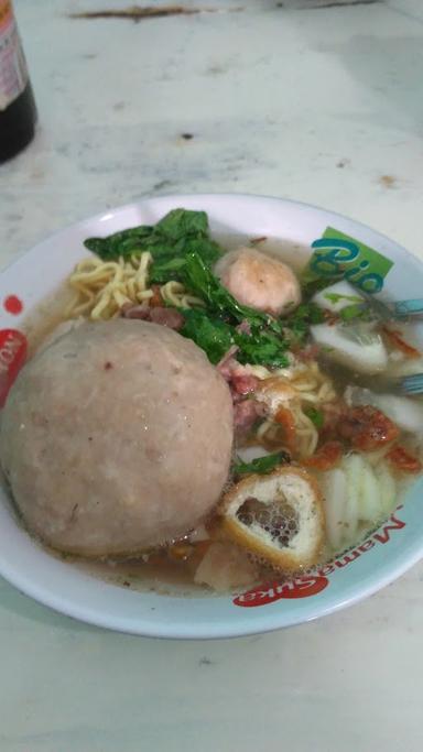 MIE AYAM & BAKSO MBAK BAD