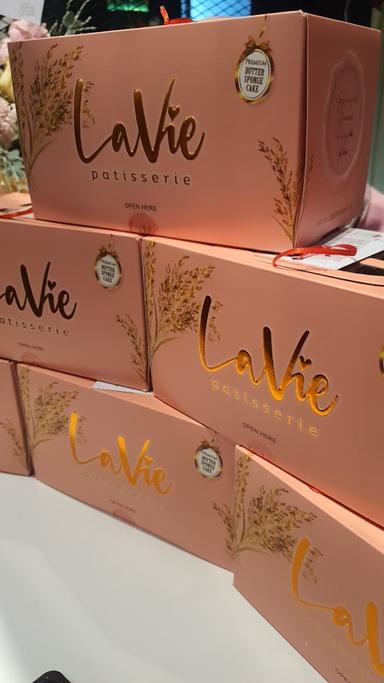 LAVIE PATISSERIE SULTAN AGUNG