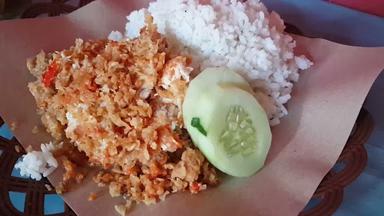 AYAM GEPREK ABIROSO