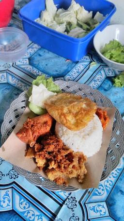 Photo's Nasi Kulit Kedaton (Outlet)