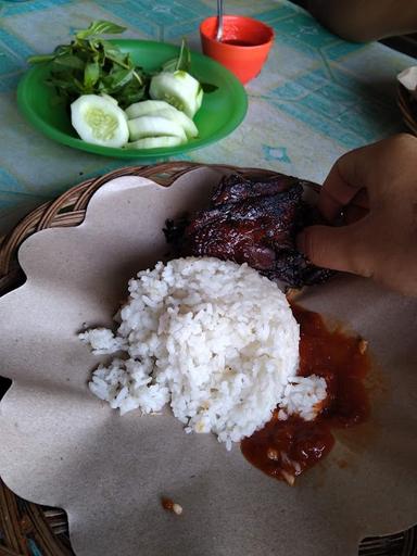 AYAM BAKAR BU SITI