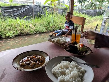 SATE KAMBING PAK PRI