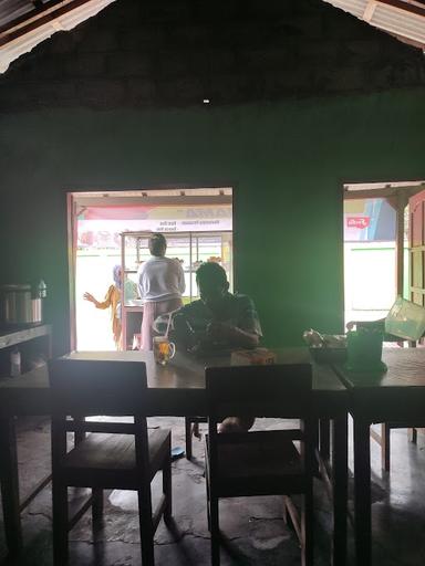 WARUNG MAKAN MAMA