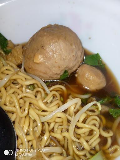 RESTORAN BAKSO DARAT KANG AWAN