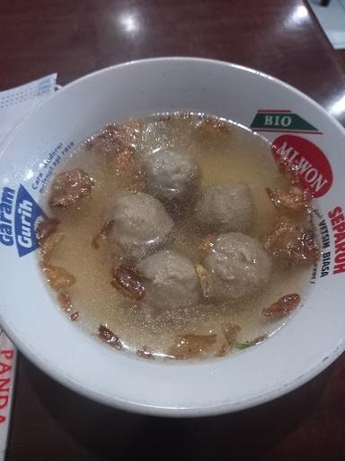 SOTO DAN BAKSO 93