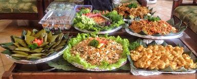 WARUNG MAKAN IBU JAMILAH