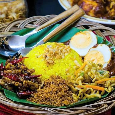 WARUNG MAKAN IBU WATI - MUARAJAYA