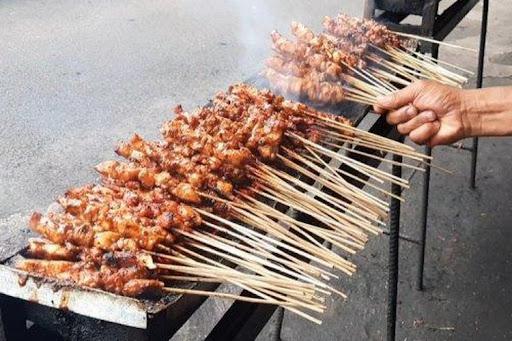 SATE AYAM MAS ANDI